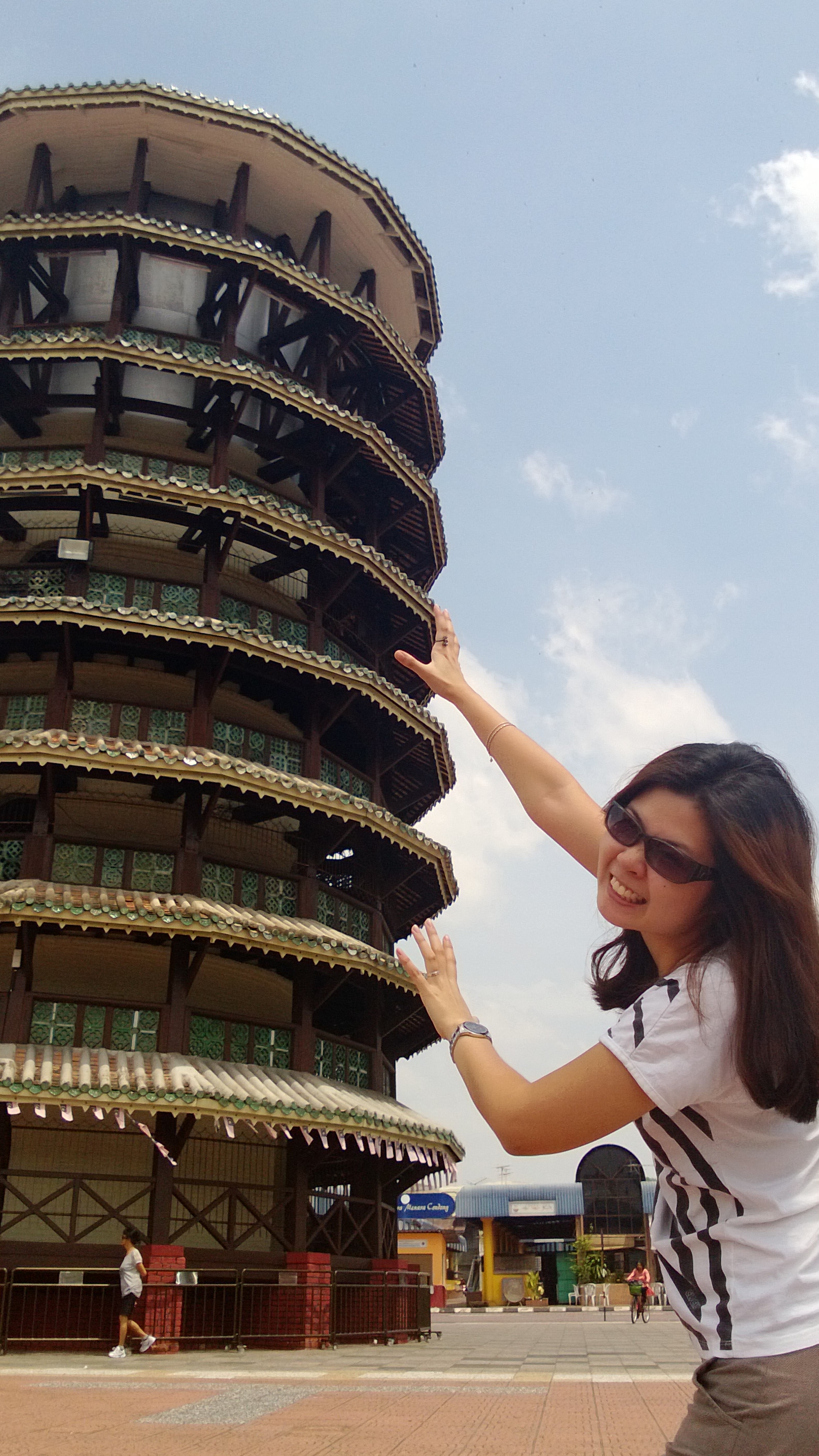 Day1: Menara Condong @ Teluk Intan  ~``**^EsSenCe of LiFe